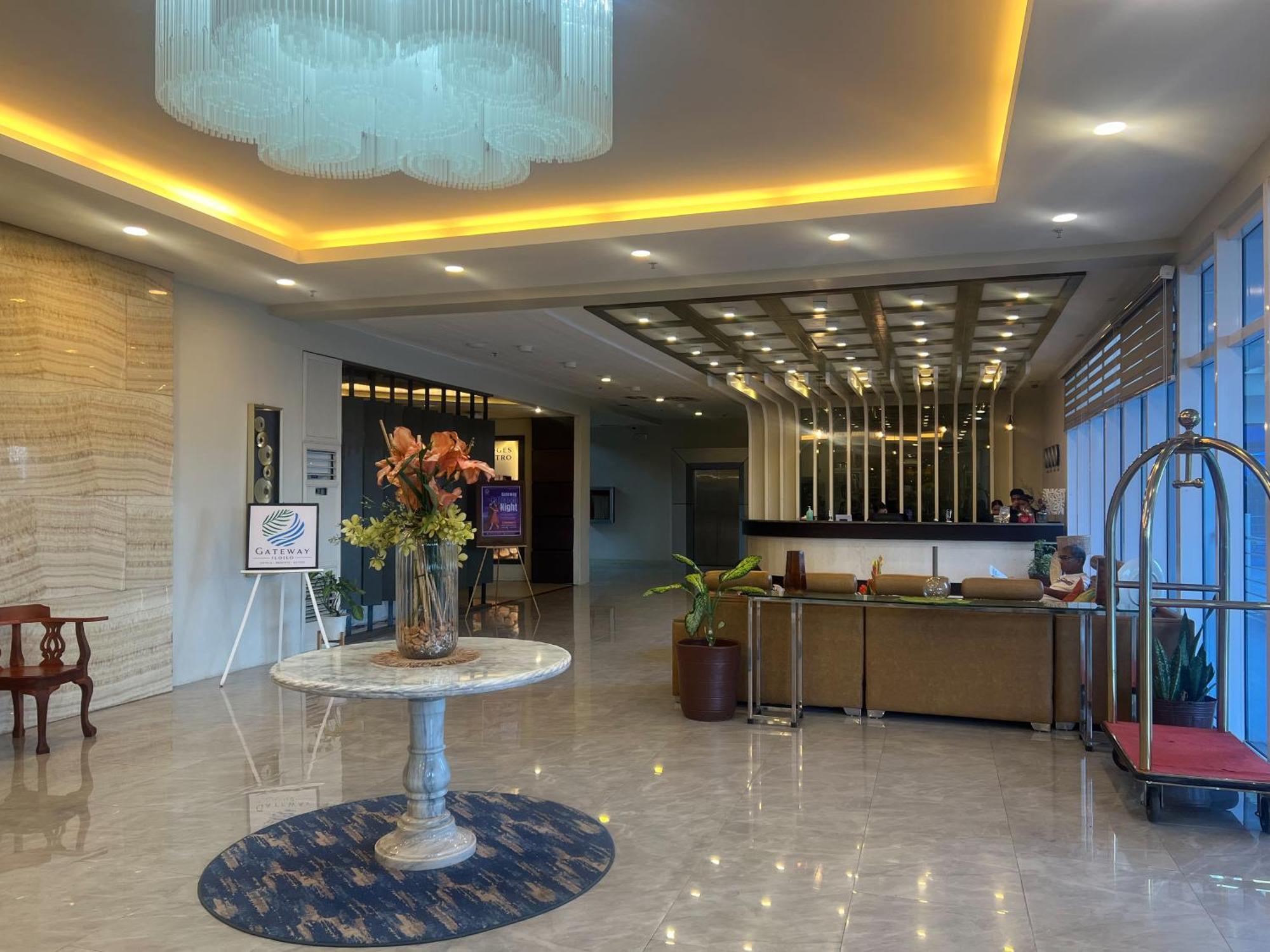 Iloilo Gateway Hotel And Suites Pavia Екстер'єр фото